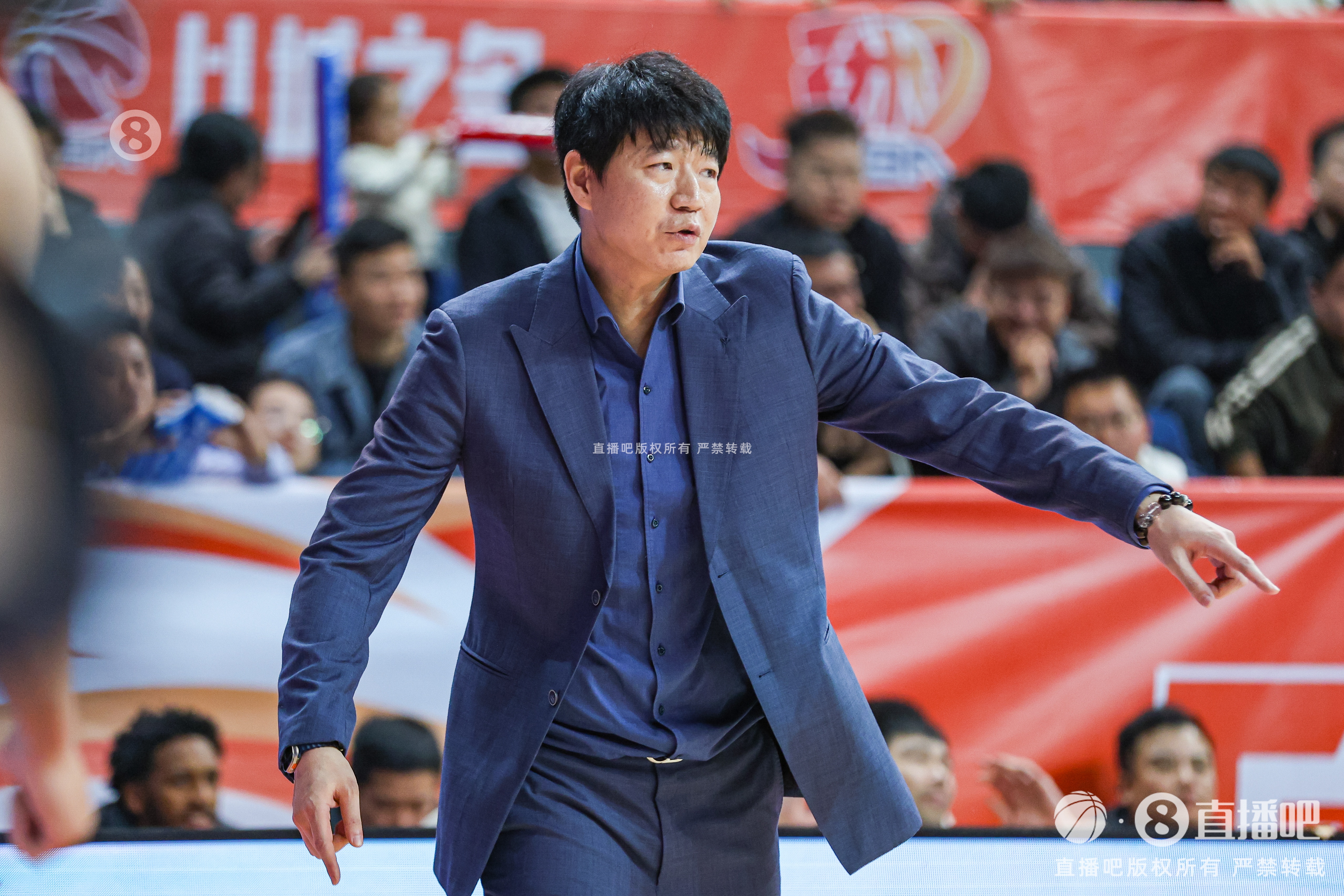  蜕变！探长：山东本赛季大翻身 源于邱彪与山东管理层的互相成就